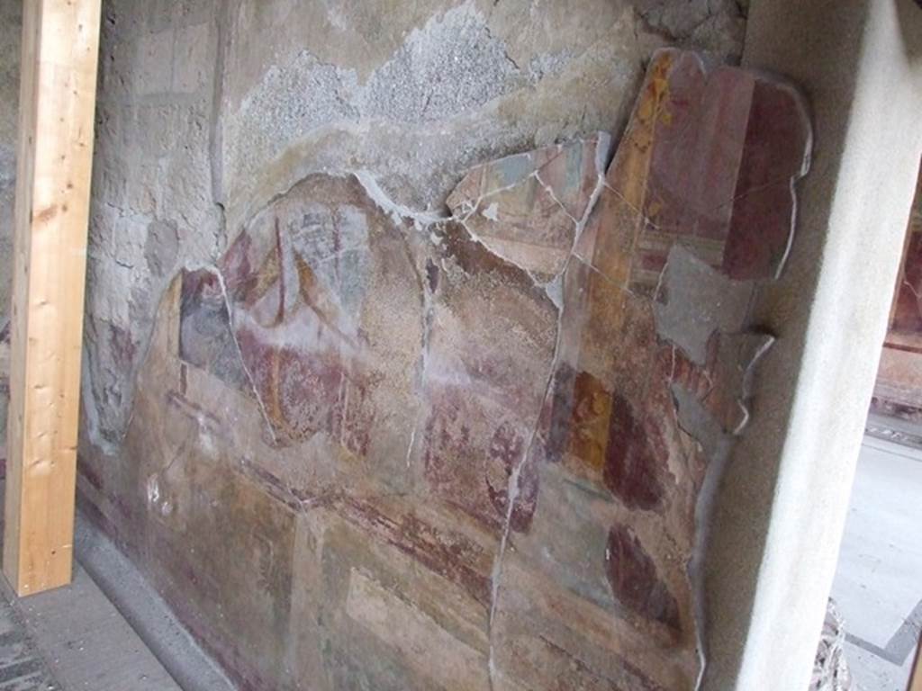 VI.11.10 Pompeii. December 2006. Room 42, wall painting on east side wall of exedra.