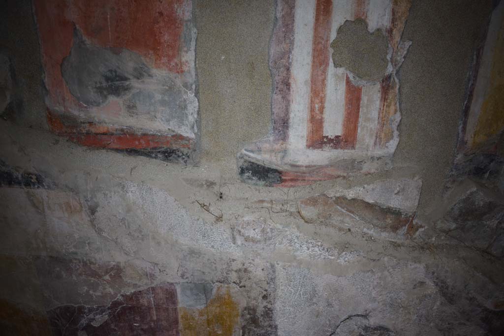 VI.11.10 Pompeii. December 2017. Room 45, detail from centre of lower east wall. 
Foto Annette Haug, ERC Grant 681269 DÉCOR