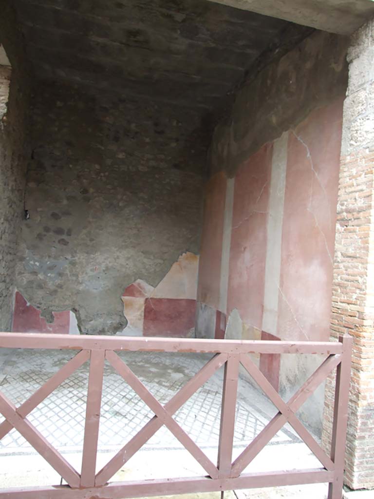 VI.11.10 Pompeii. December 2006. 
Doorway to room 37, in south-east corner of the peristyle. Looking south.