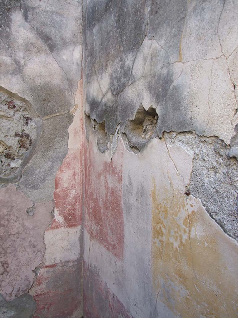VI.11.10 Pompeii. December 2007. Room 30, looking towards south-west corner.