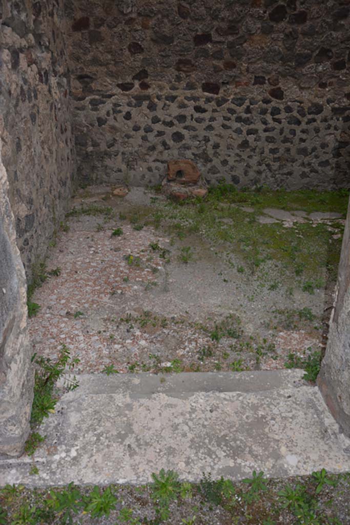 VI.11.10 Pompeii. October 2017. 
Room 26, looking east from doorway threshold along north wall towards north-east corner. 
Foto Annette Haug, ERC Grant 681269 DÉCOR