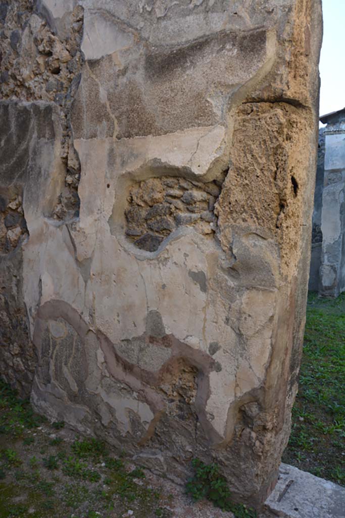 VI.11.10 Pompeii. October 2017. 
Room 26, west wall in south-west corner near doorway to atrium 27.
Foto Annette Haug, ERC Grant 681269 DÉCOR