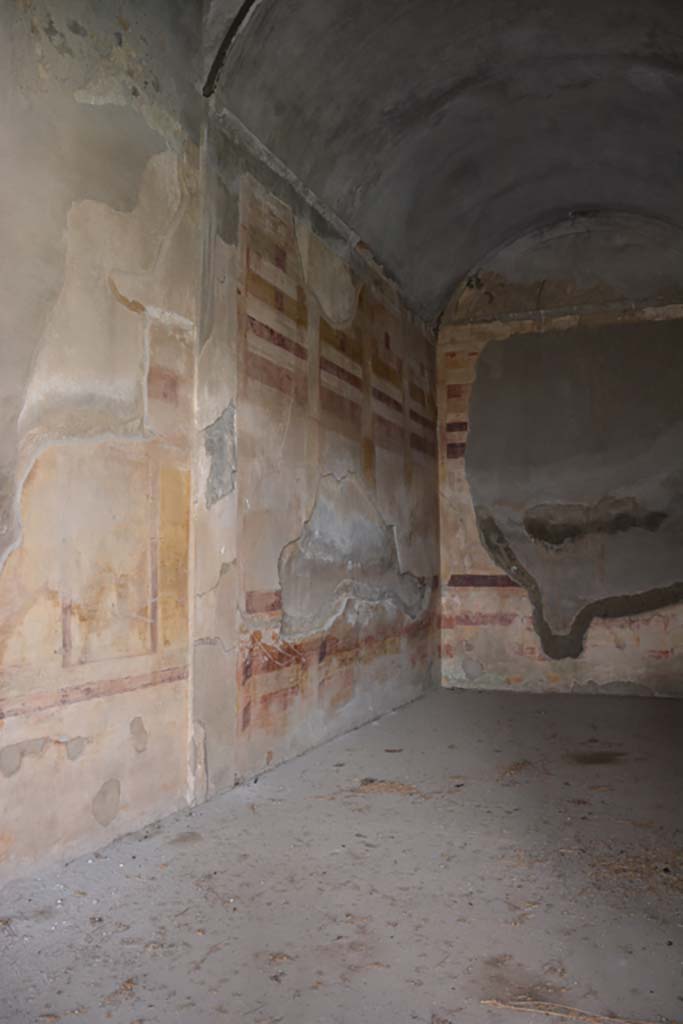 VI.11.10 Pompeii. October 2017. Room 39, looking north along west wall. 
Foto Annette Haug, ERC Grant 681269 DÉCOR