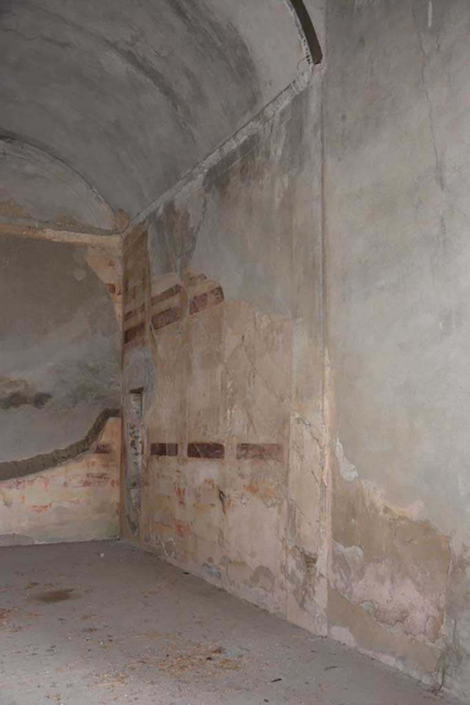 VI.11.10 Pompeii. October 2017. Room 39, looking north along east wall.
Foto Annette Haug, ERC Grant 681269 DÉCOR