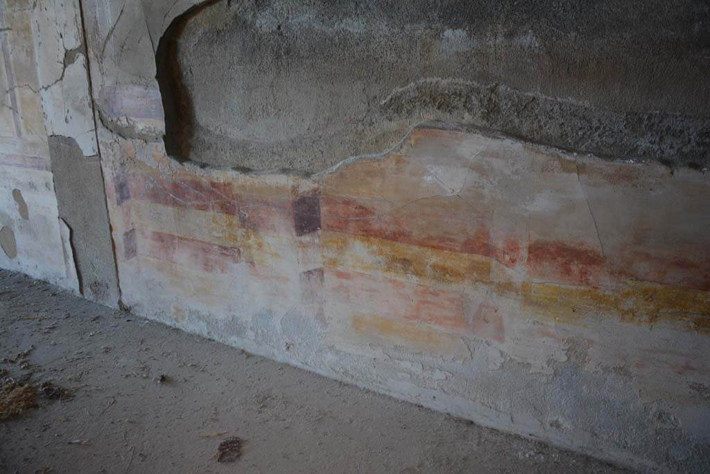 VI.11.10 Pompeii. December 2017. Room 39, lower west wall at north end.
Foto Annette Haug, ERC Grant 681269 DÉCOR