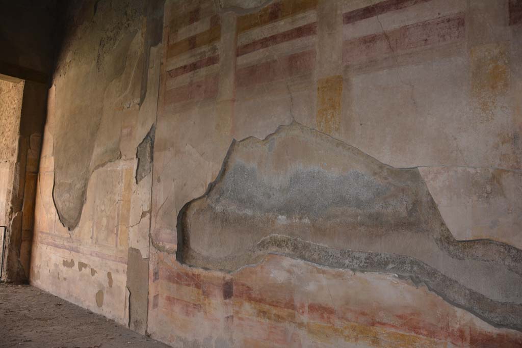 VI.11.10 Pompeii. October 2017. Room 39, looking south along west wall.
Foto Annette Haug, ERC Grant 681269 DÉCOR