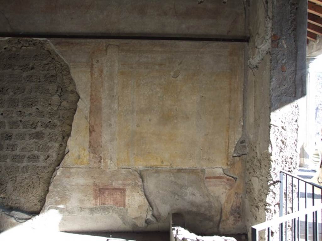 VI.11.10 Pompeii. December 2007. Room 40, east wall in south-east corner of exedra.