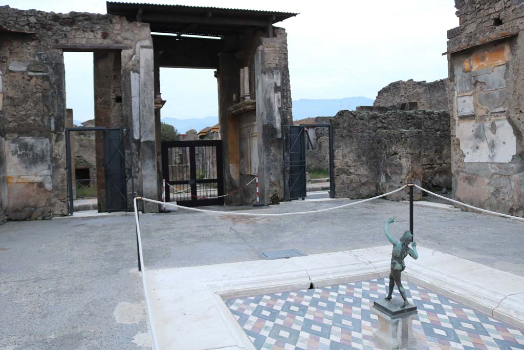 VI.12.2 Pompeii. December 2018. 
Looking south-east across impluvium in atrium, towards entrance doorway, in centre. Photo courtesy of Aude Durand.