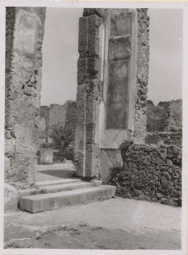 VI.12.2 Pompeii. Pre-1943. 
Looking towards north-east corner of triclinium/dining room 35, with doorway and step to middle peristyle/garden.
See Warscher, T. (1946). Casa del Fauno, Swedish Institute, Rome. (p.28, n.38).