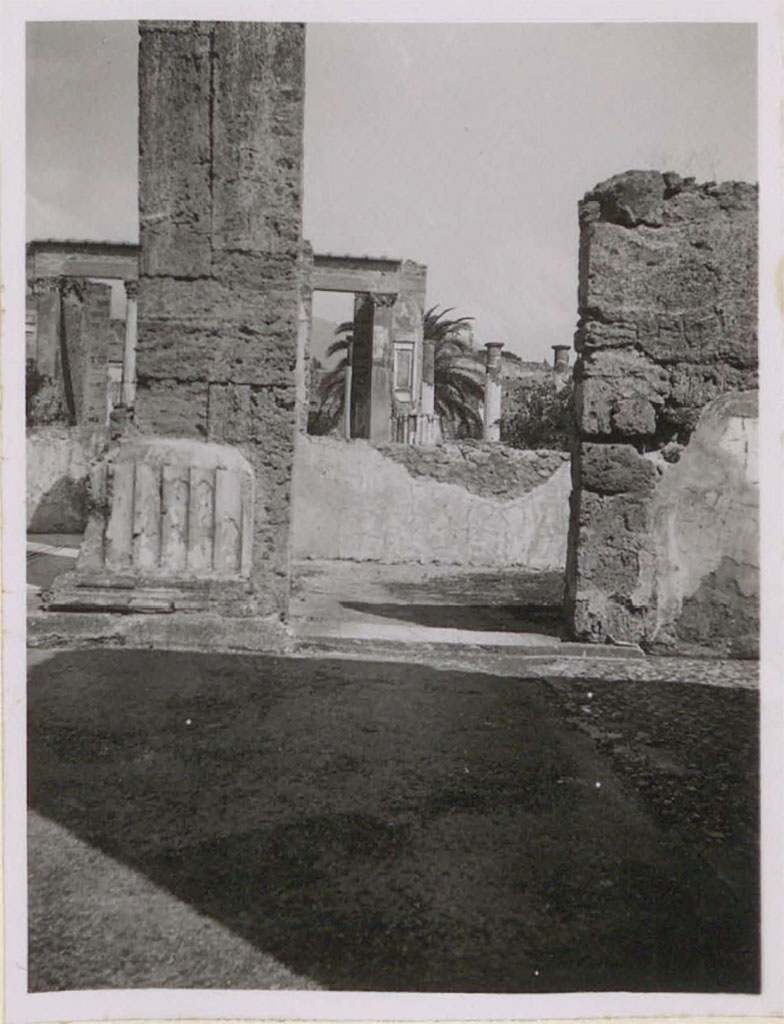 VI.12.2 Pompeii. Pre-1943. 
Doorway from north-east corner of atrium towards triclinium 34 on right side of tablinum.
On the right is the east ala 30.
See Warscher, T. (1946). Casa del Fauno, Swedish Institute, Rome. (p.27, n.36).