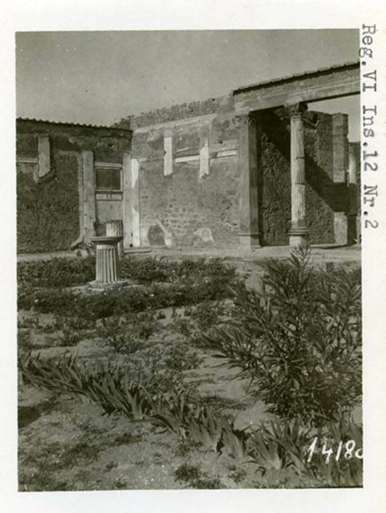 VI.12.2 Pompeii. pre-1937-39. Looking towards north-west corner of middle peristyle garden. Photo courtesy of American Academy in Rome, Photographic Archive. 
Warsher collection no. 1418a
