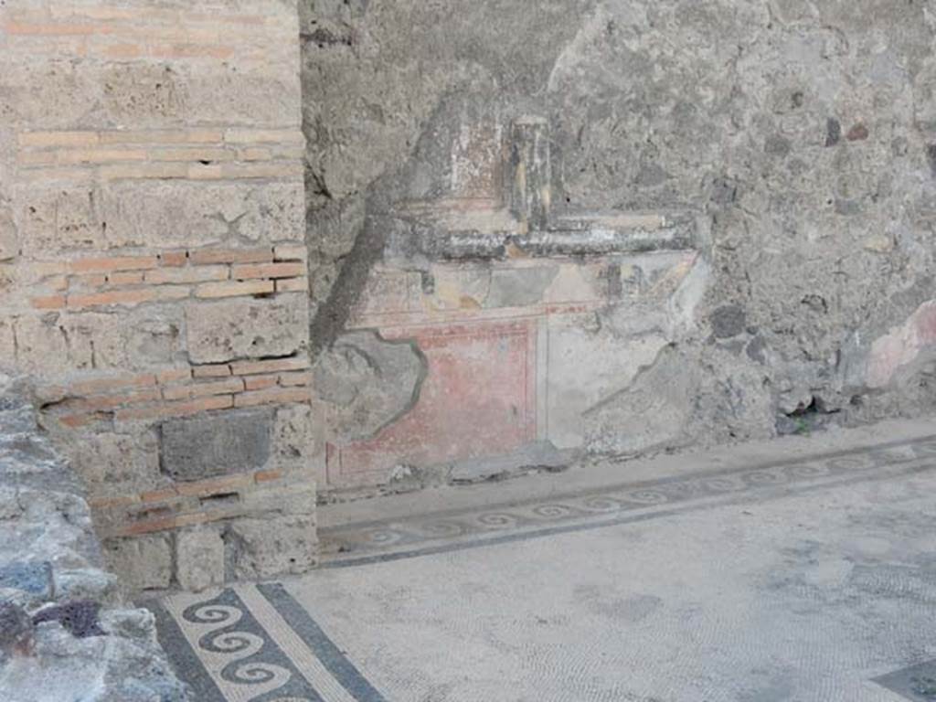VI.12.2 Pompeii. May 2015. Looking towards the south-west corner of the oecus/triclinium. Photo courtesy of Buzz Ferebee.