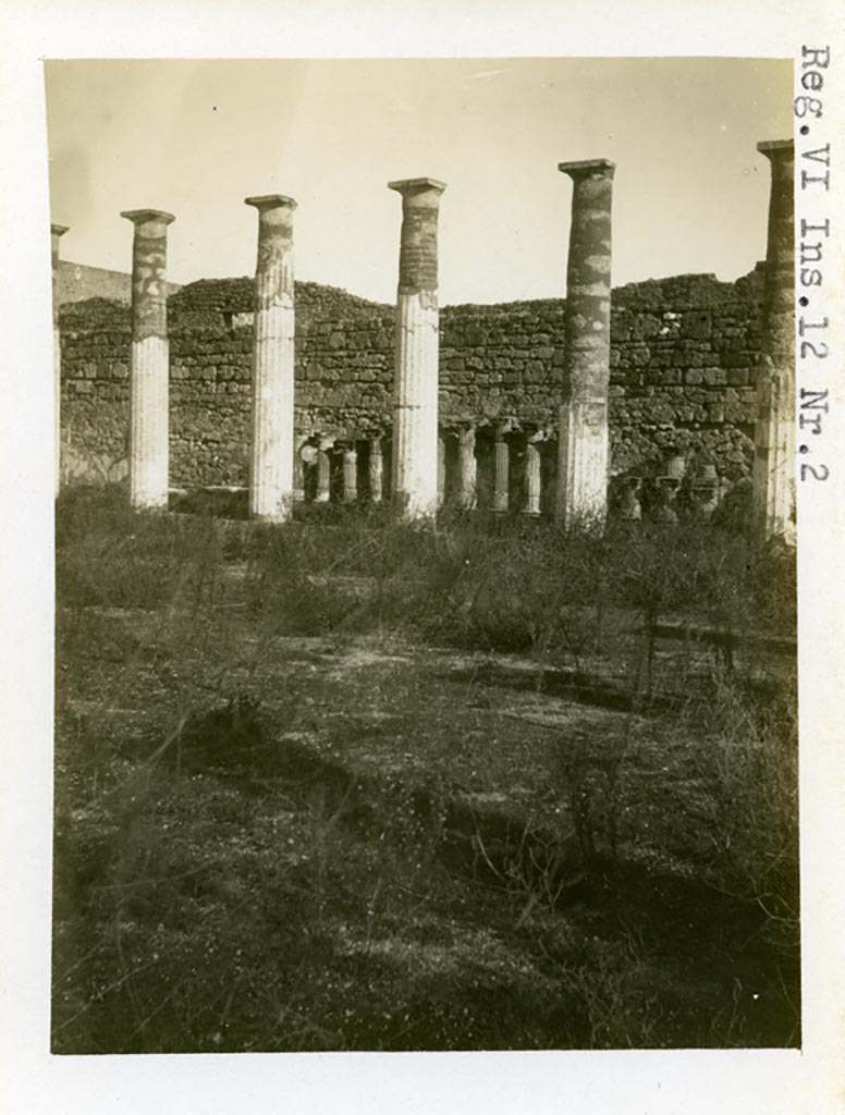VI.12.2 Pompeii. pre-1937-39. Looking north-east across the rear peristyle.
Photo courtesy of American Academy in Rome, Photographic Archive.  Warsher collection no. 1421.