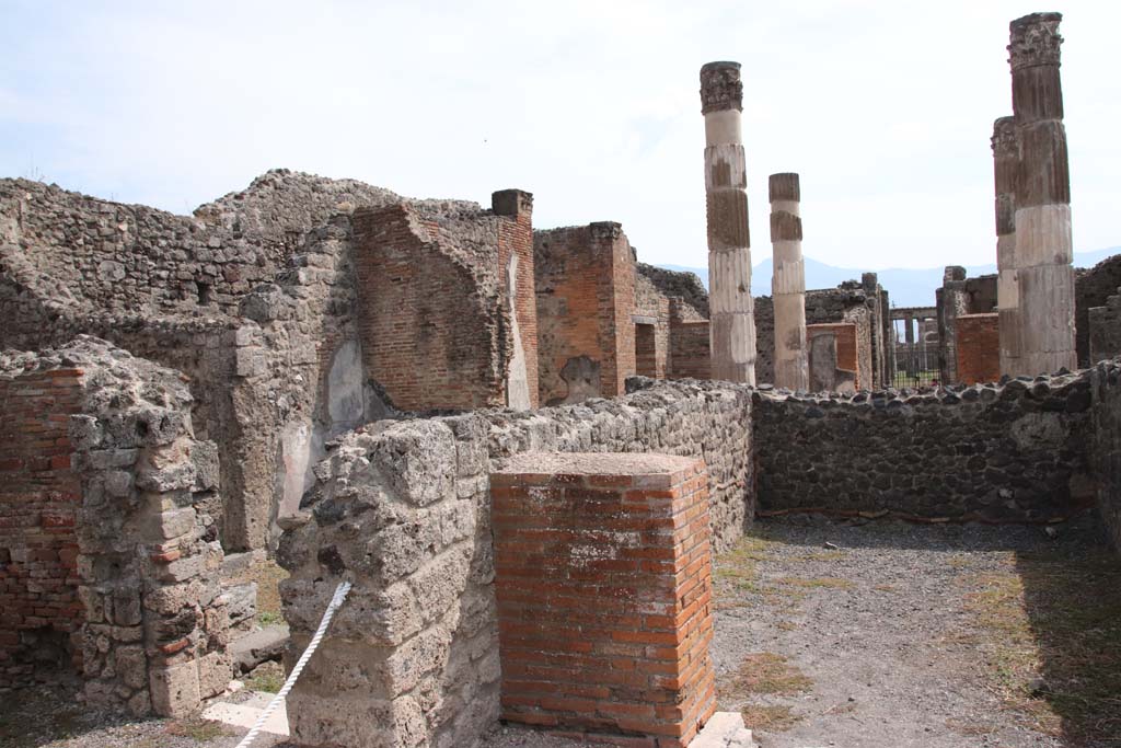 VI.12.5 Pompeii. September 2021. 
Looking south across room 17, on left, and room 51, on right, of VI.12.2, towards atrium 7 of VI.12.5. Photo courtesy of Klaus Heese.