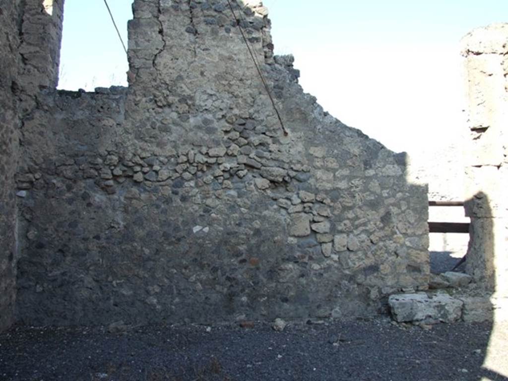 VI.13.1 Pompeii. December 2007. North wall of shop.