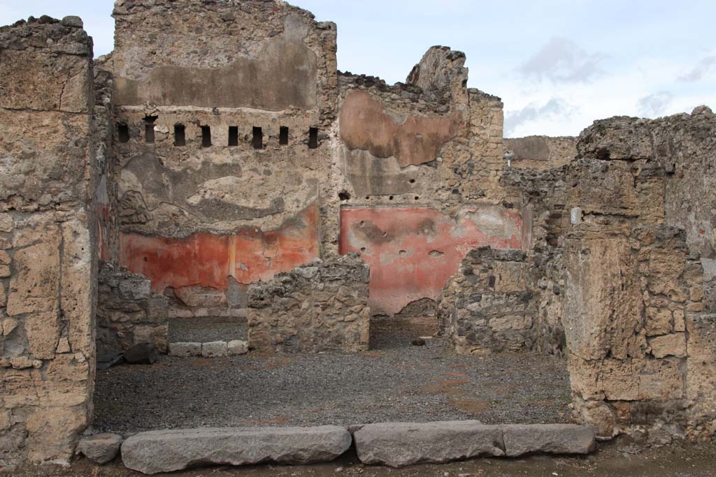 VI.14.8 Pompeii. October 2020. Looking north across entrance doorway to shop, towards doorways to two rear rooms.
Photo courtesy of Klaus Heese.