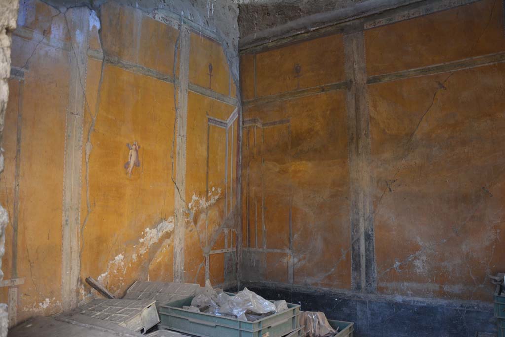 VI.14.20 Pompeii. October 2019. Room 13, looking towards south-west corner.
Foto Annette Haug, ERC Grant 681269 DÉCOR.
