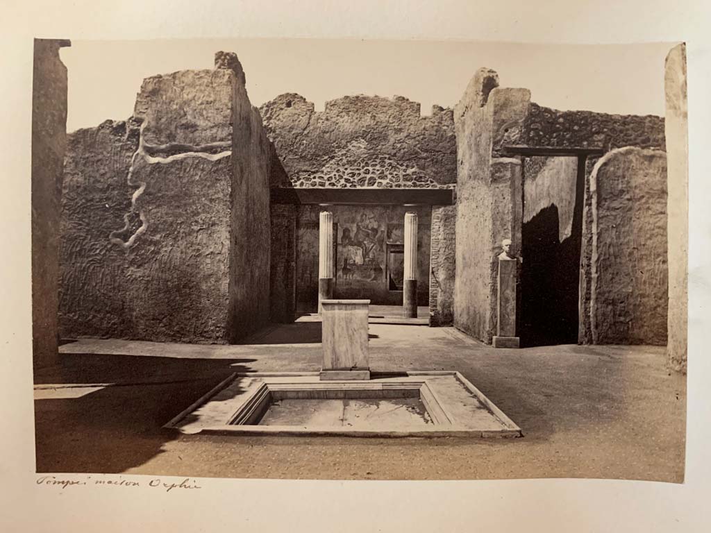 VI.14.20 Pompeii. Album by M. Amodio, c.1880, entitled “Pompei, destroyed on 23 November 79, discovered in 1748”.
Looking west across atrium. Photo courtesy of Rick Bauer.