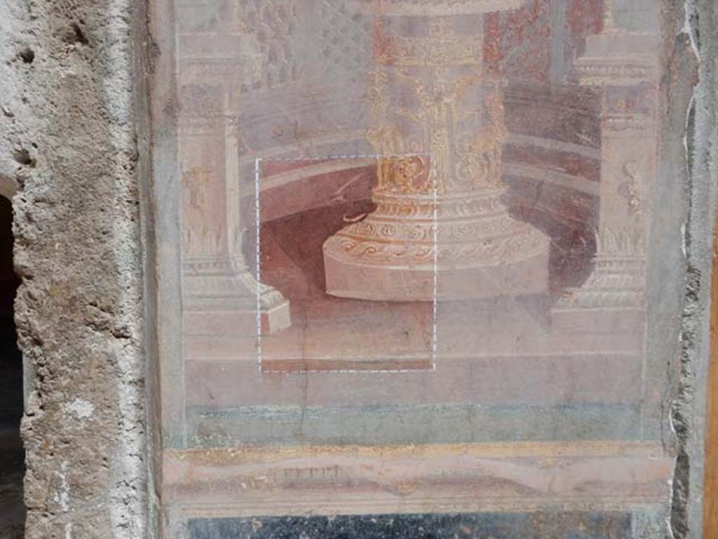 VI.15.1 Pompeii. May 2017. Painted panel on atrium wall between doorway. Photo courtesy of Buzz Ferebee.