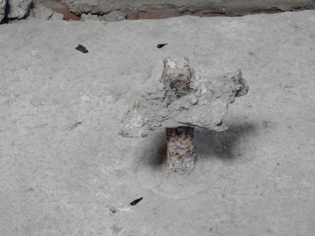 VI.15.1 Pompeii. May 2017. Remains of attachment for strong box. Photo courtesy of Buzz Ferebee.