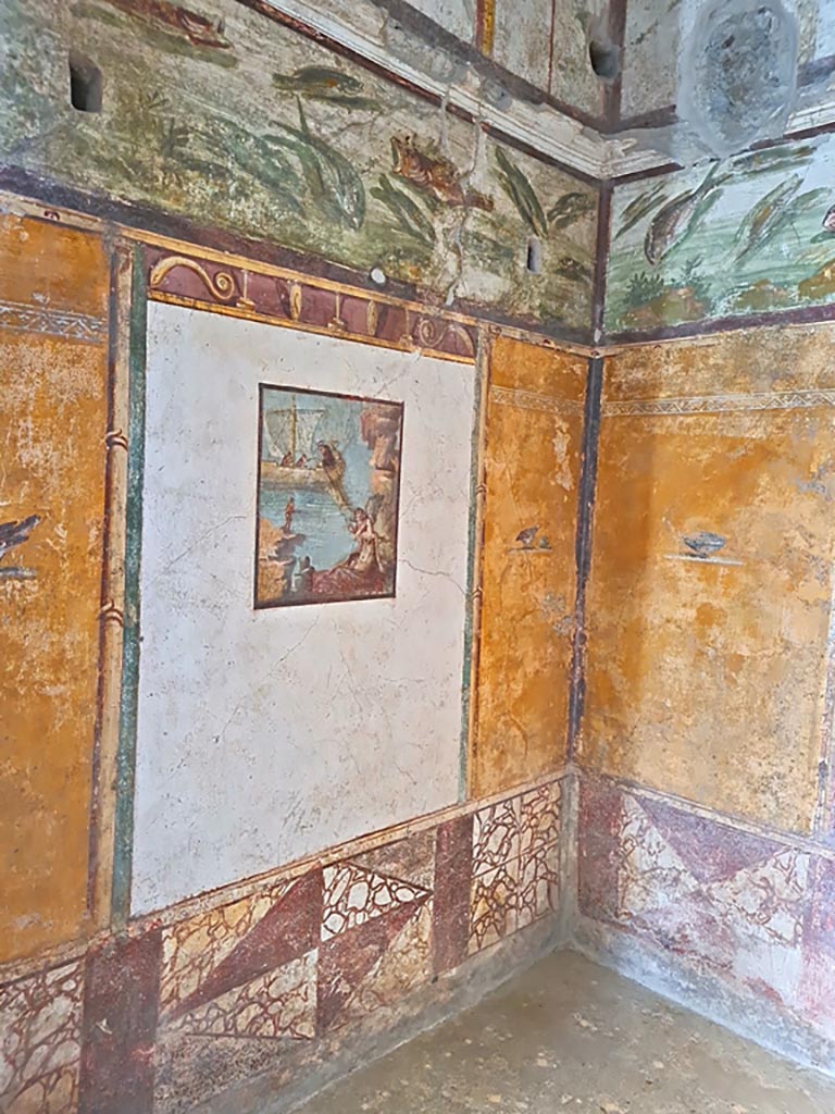 VI.15.1 Pompeii. April 2023.
Looking east along north wall of cubiculum towards north-east corner. Photo courtesy of Giuseppe Ciaramella.
(PPM – room d).
