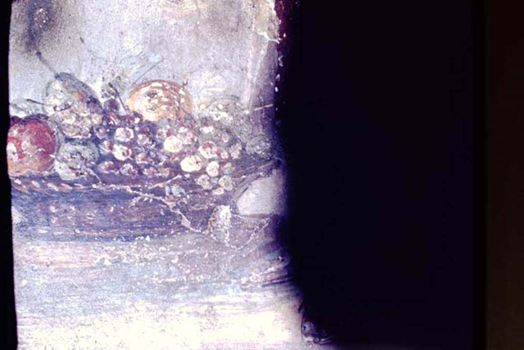 VI.15.1 Pompeii. 1968. Detail of the basket of fruit. Photo by Stanley A. Jashemski.
Source: The Wilhelmina and Stanley A. Jashemski archive in the University of Maryland Library, Special Collections (See collection page) and made available under the Creative Commons Attribution-Non Commercial License v.4. See Licence and use details.
J68f1815