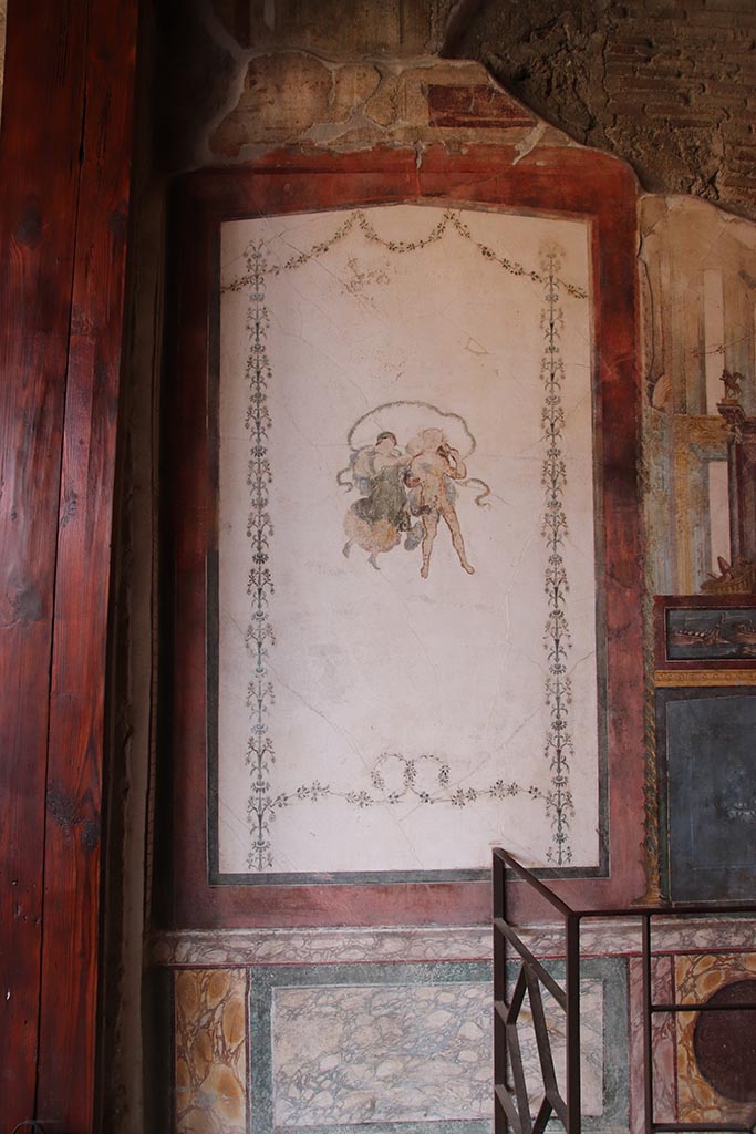 VI.15.1 Pompeii. October 2024. Room (p), panel at west end of north wall of exedra.
Photo courtesy of Klaus Heese.