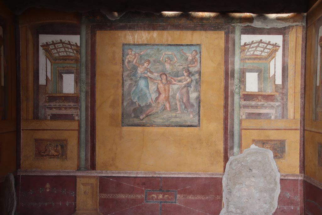 VI.15.1 Pompeii. October 2023. East wall of exedra. Photo courtesy of Klaus Heese.