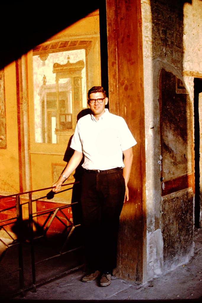 VI.15.1 Pompeii. 1966. South-west corner of exedra and east portico. Photo by Stanley A. Jashemski.
Source: The Wilhelmina and Stanley A. Jashemski archive in the University of Maryland Library, Special Collections (See collection page) and made available under the Creative Commons Attribution-Non-Commercial License v.4. See Licence and use details.
J66f0260