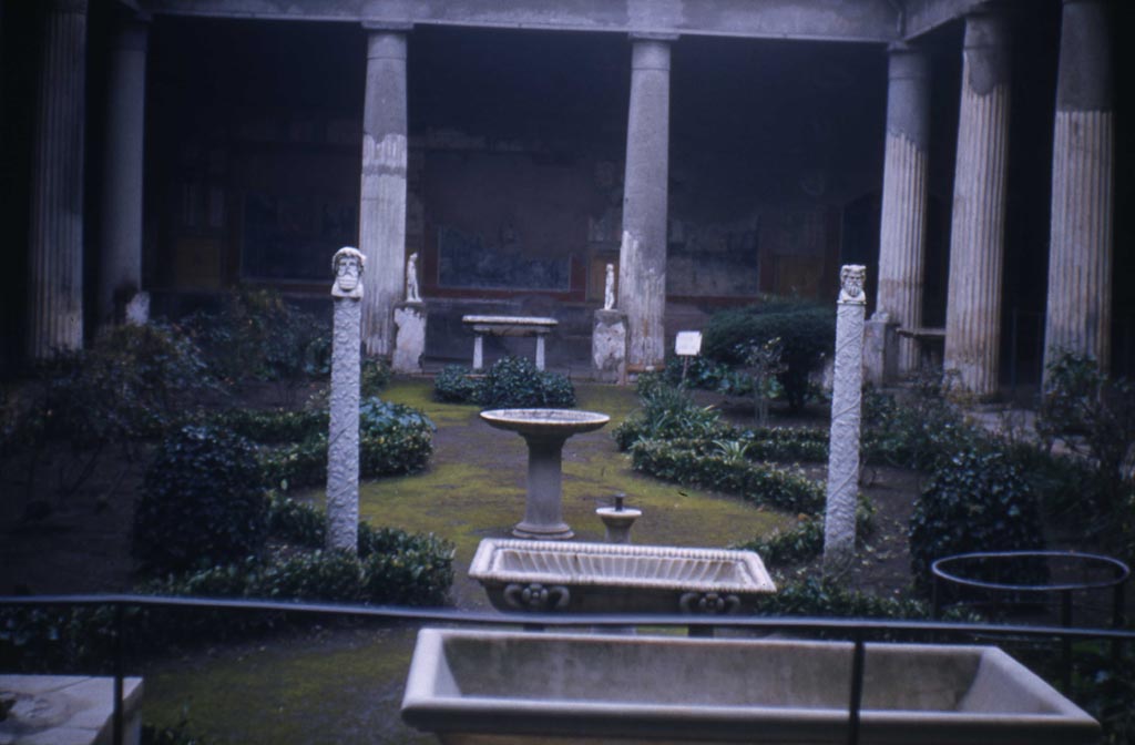 VI.15.1 Pompeii. February 1952. Looking south across garden of peristyle.
Photo courtesy of John Vanko, his father took the photo in 1952.