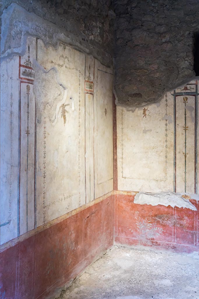 VI.15.1 Pompeii. March 2023. 
East wall, south-east corner and south wall. Photo courtesy of Johannes Eber.
(PPM – room f)