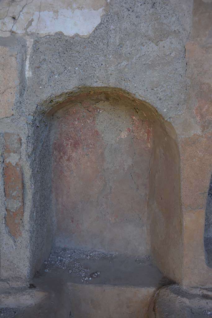 VI 15 5 Pompeii. March 2019. Room 1, niche in centre of sacellum.  
Foto Annette Haug, ERC Grant 681269 DÉCOR.