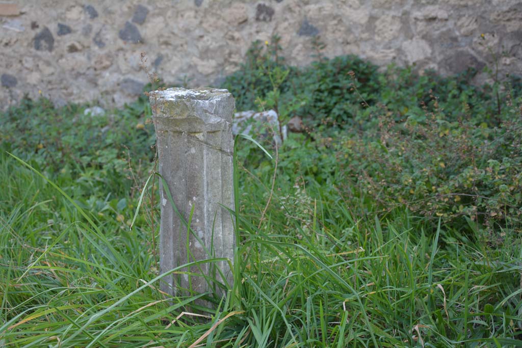 VI 15 5 Pompeii. March 2019. Garden area 11, decorative garden column.
Foto Annette Haug, ERC Grant 681269 DÉCOR.