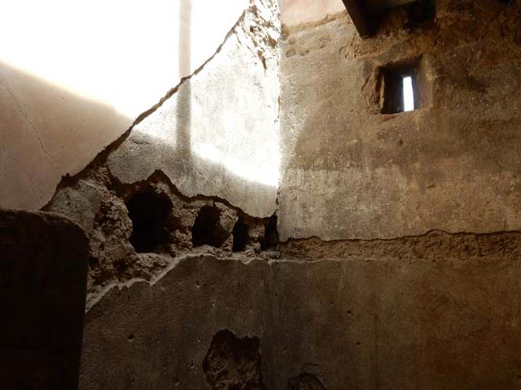 VI.15.8 Pompeii. May 2015. Looking towards north-east corner with holes for floor supports. Photo courtesy of Buzz Ferebee.