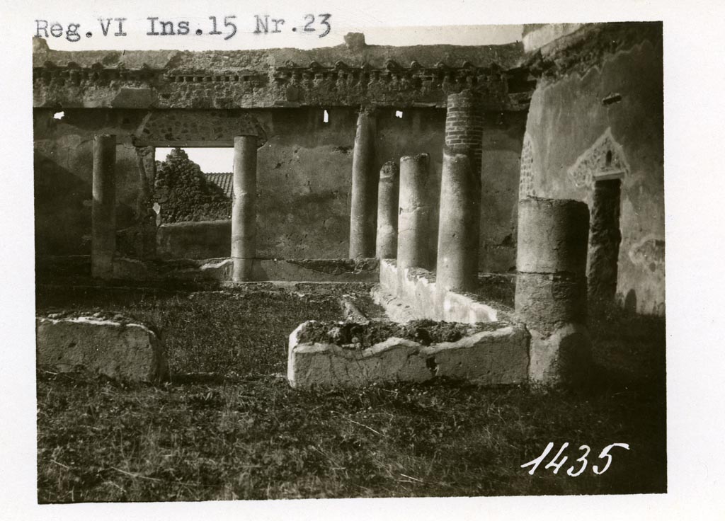 VI.15.23 Pompeii. Pre-1937-39. Looking west across peristyle towards entrance doorway.
Photo courtesy of American Academy in Rome, Photographic Archive. Warsher collection no. 1435.