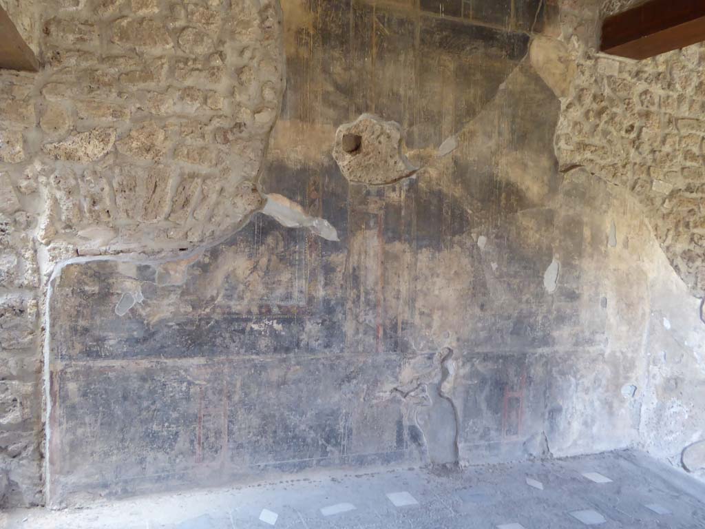 VI.16.7 Pompeii. September 2015. North portico in north-west corner, looking towards north wall. 
Foto Annette Haug, ERC Grant 681269 DÉCOR.
