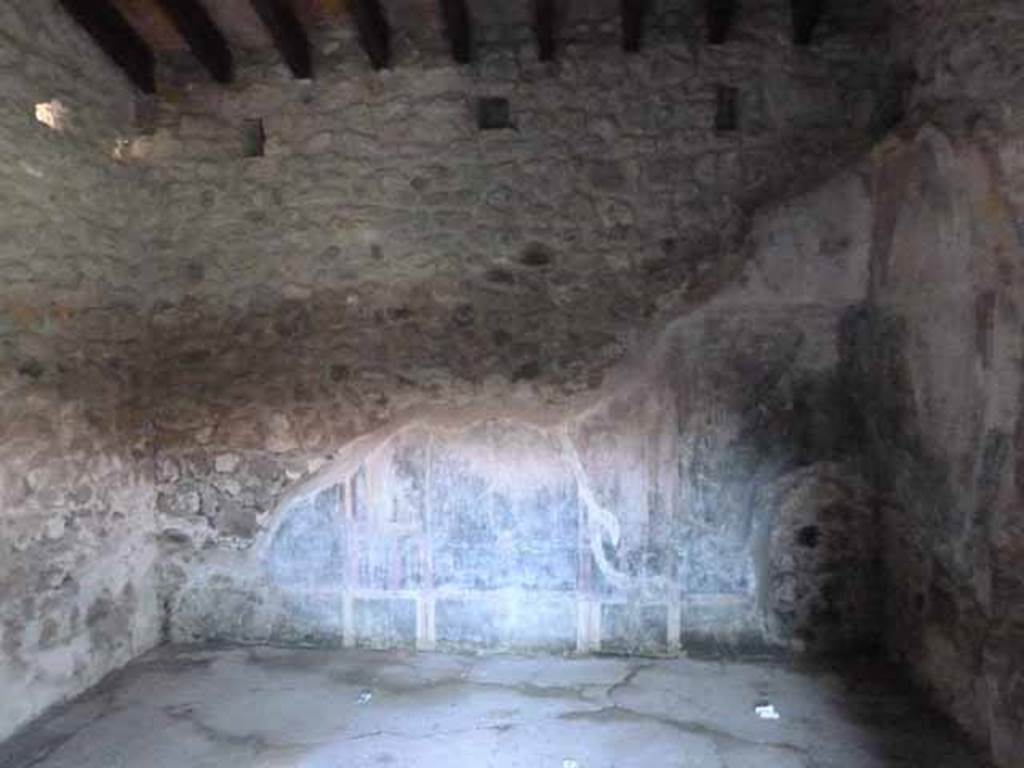 VI.16.7 Pompeii. May 2010. Room M,  north wall.