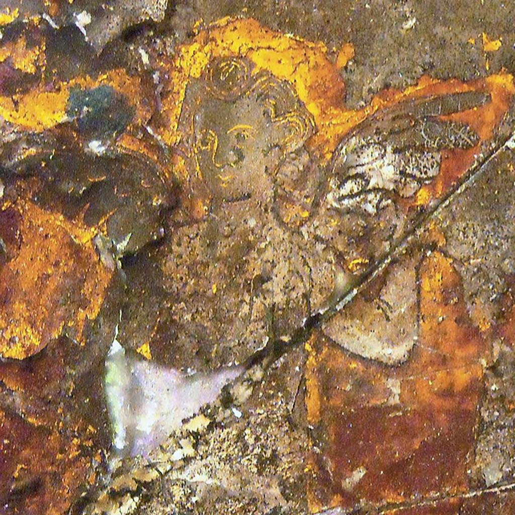 VI.16.7 Pompeii. Not dated. Cubiculum I: glass medallion with golden cupid, now in the Archaeological Museum of Naples. 
Photo courtesy of Davide Peluso.