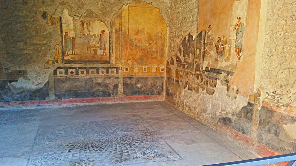 VI.16.7 Pompeii. December 2019. 
Room G, looking towards south-east corner of oecus, from east portico. Photo courtesy of Giuseppe Ciaramella.