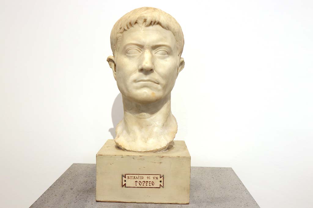 VI.16.7 Pompeii. February 2021. Marble bust of a Poppaeus, photographed on display in Antiquarium. 
Photo courtesy of Fabien Bièvre-Perrin (CC BY-NC-SA).