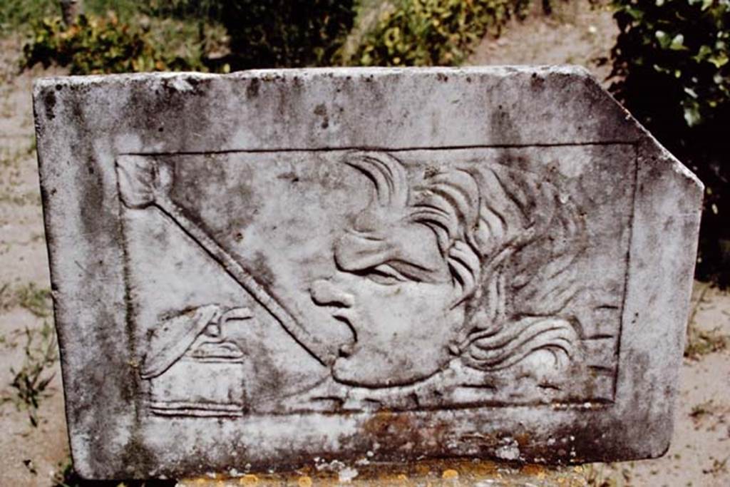 VI.16.7 Pompeii, 1968. Marble relief in peristyle garden. Photo by Stanley A. Jashemski.
Source: The Wilhelmina and Stanley A. Jashemski archive in the University of Maryland Library, Special Collections (See collection page) and made available under the Creative Commons Attribution-Non Commercial License v.4. See Licence and use details. J68f0197