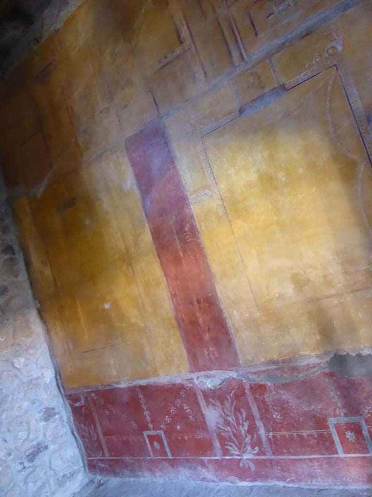 VI.16.7 Pompeii. September 2015. Room N, detail of west wall at south end.
Foto Annette Haug, ERC Grant 681269 DÉCOR.