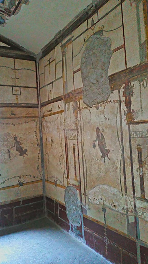 VI.16.7 Pompeii. December 2019. 
Room Q, looking towards north-west corner. Photo courtesy of Giuseppe Ciaramella.