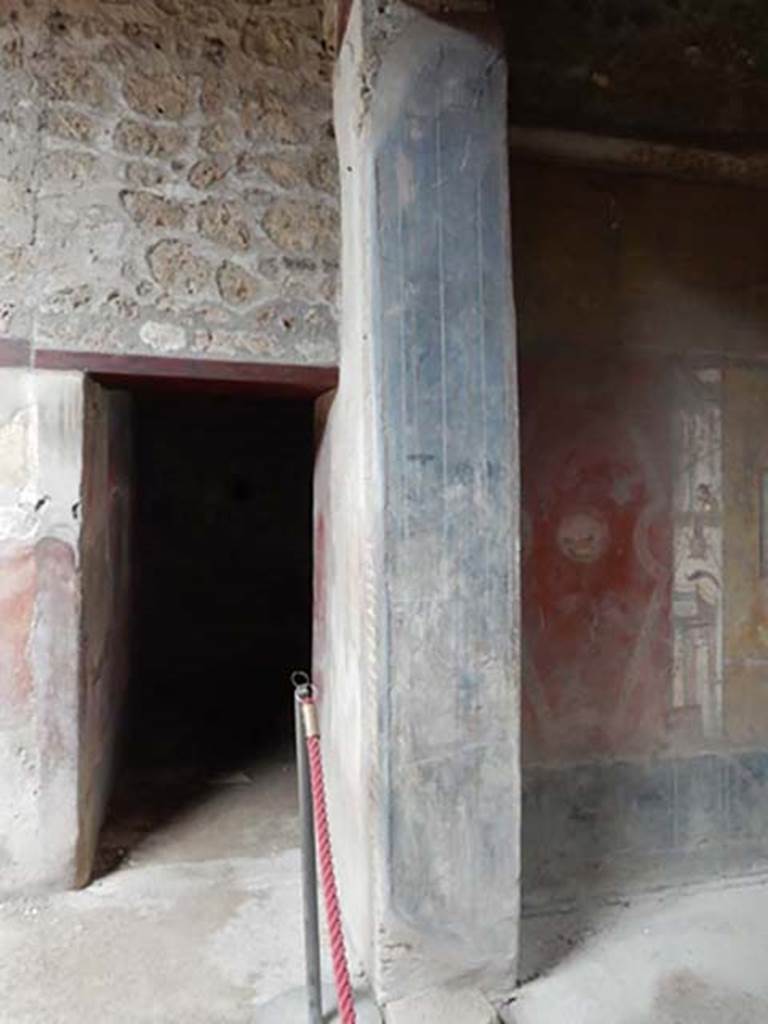 VI.16.15 Pompeii. May 2015. Room F, looking towards pilaster at north end of east wall. Photo courtesy of Buzz Ferebee.