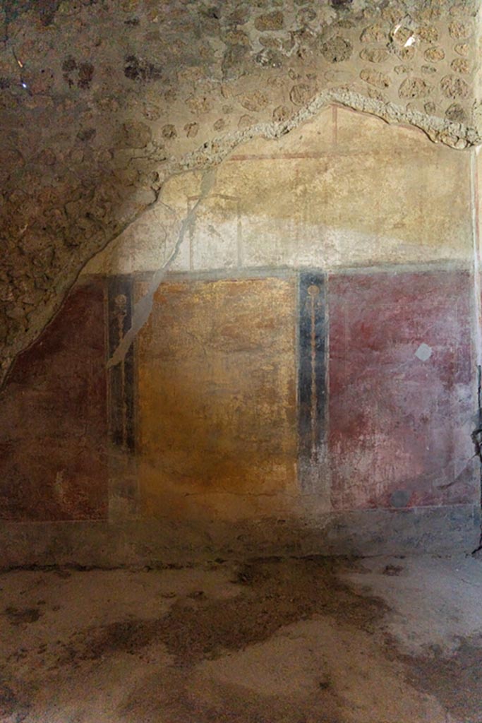 VI.16.15 Pompeii. January 2024. 
Room H, looking towards south wall. Photo courtesy of Johannes Eber.