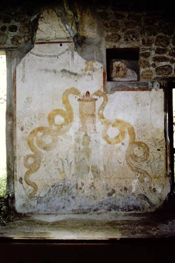VI.16.15 Pompeii. 1961. Lararium on north wall of atrium B. Photo by Stanley A. Jashemski.
Source: The Wilhelmina and Stanley A. Jashemski archive in the University of Maryland Library, Special Collections (See collection page) and made available under the Creative Commons Attribution-Non Commercial License v.4. See Licence and use details.
J61f0427