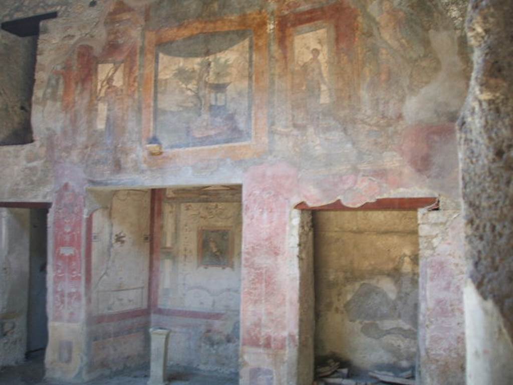 VI.16.17 Pompeii.  May 2005. Looking west from doorway in storeroom, across atrium of VI.16.15.