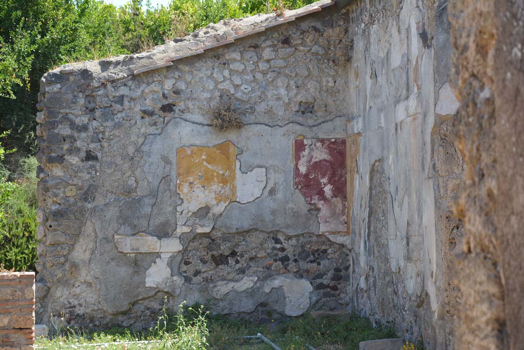 VI.16.19 Pompeii. July 2017. Room J, looking towards east wall.
Foto Annette Haug, ERC Grant 681269 DÉCOR.