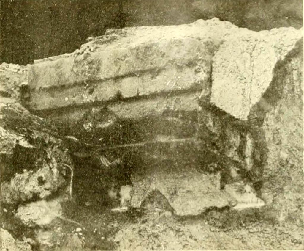 VI.16.29 Pompeii. 1908. Room G. Capital of a pilaster used as a building material.
According to Sogliano, this pilaster deserved the attention of scholars.
See Notizie degli Scavi di Antichità, 1908, (p.282, and fig 8).