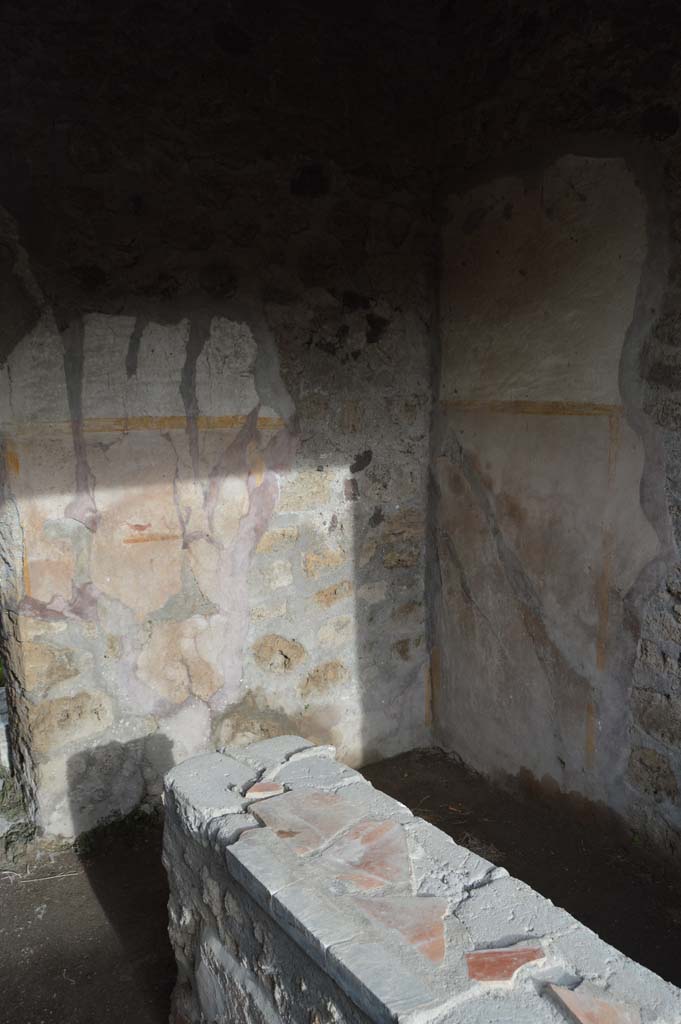 VI.16.33 Pompeii. March 2018. Looking towards south-east corner of bar-room.
Foto Taylor Lauritsen, ERC Grant 681269 DÉCOR.